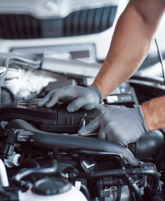 mechanic-repairing-car