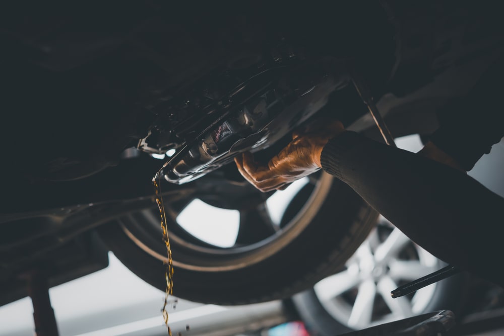 Vehicle’s Transmission Fluid Replacement in Edmonton